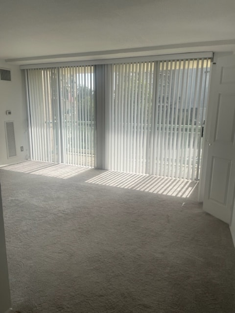 property at 501 Slaters Ln
