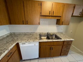 6446 Pennsylvania Ave in New Port Richey, FL - Building Photo