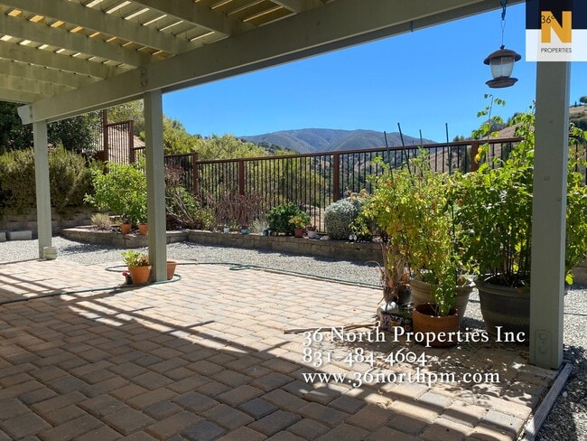 19607 Bavella Ct in Salinas, CA - Building Photo - Building Photo
