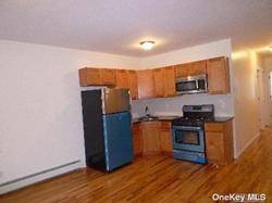 33 Pearl St in Inwood, NY - Building Photo - Building Photo