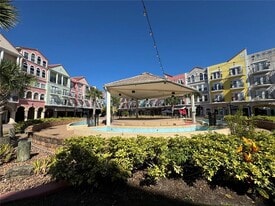 101 Palm Harbor Pkwy in Palm Coast, FL - Building Photo