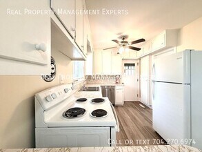 4916 Nevin Rd in Charlotte, NC - Building Photo - Building Photo