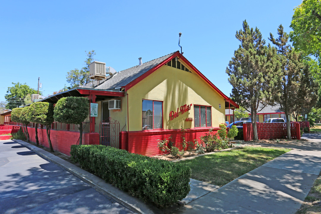 Del Mar Apartments in Merced, CA - Foto de edificio