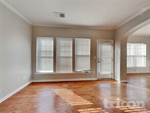 1711 Crabapple Tree Ln in Charlotte, NC - Foto de edificio - Building Photo