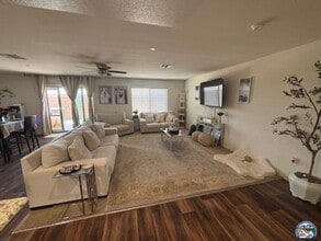 916 Fieldbrook Ct in Imperial, CA - Building Photo - Building Photo