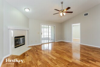 8047 Queensferry Ln in Jacksonville, FL - Building Photo - Building Photo