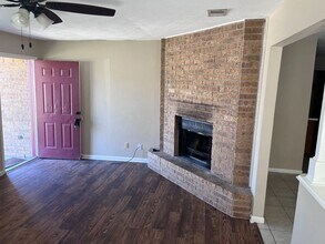 2714 Allen Forest Dr in Bryan, TX - Building Photo - Building Photo