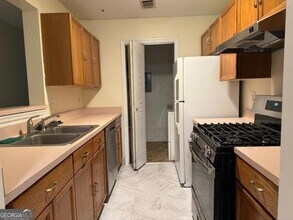 708 Ridge Creek Dr in Clarkston, GA - Building Photo - Building Photo