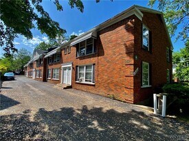 538 Linwood Ave in Buffalo, NY - Building Photo