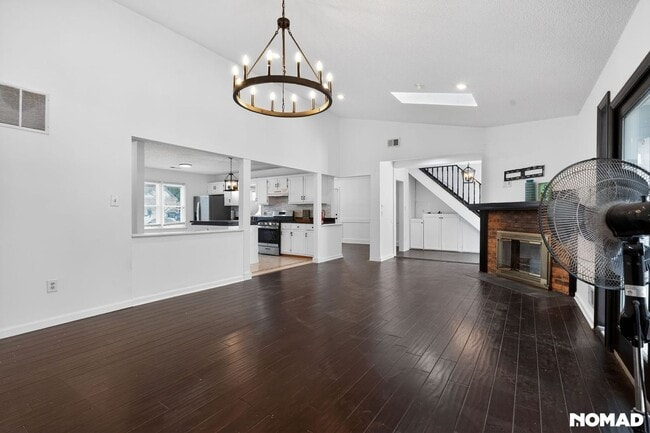 102 Oak Glen Rd in Toms River, NJ - Foto de edificio - Building Photo