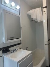 1860 Commonwealth Ave, Unit 11 in Boston, MA - Building Photo - Building Photo