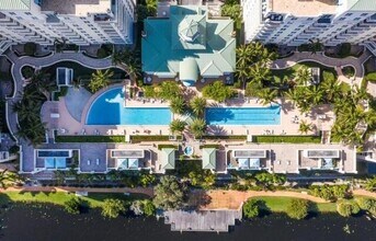 400 N Federal Hwy in Boynton Beach, FL - Foto de edificio - Building Photo