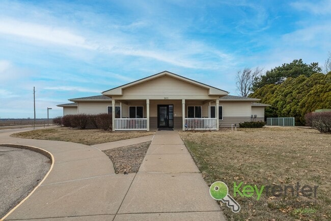 property at 1411 S Douglas Ave
