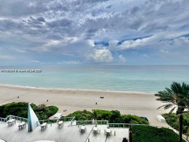 property at 17121 Collins Ave
