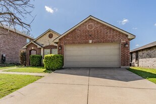 1812 Foxfield Way in Justin, TX - Building Photo