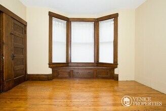 170 E Oakland Ave in Columbus, OH - Building Photo - Building Photo