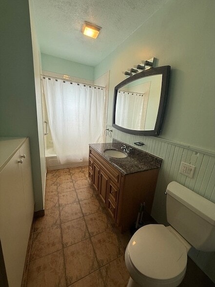 7 E Hoyle St, Unit 2 in Norwood, MA - Foto de edificio - Building Photo