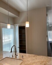 2215 Q St, Unit 00 in Sacramento, CA - Building Photo - Building Photo