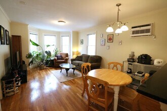 8 Caldwell Ave in Somerville, MA - Building Photo - Building Photo