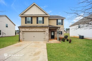 170 Biscayne Terrace in Hampton, GA - Building Photo