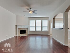 20927 Garden Arbor Ln in Richmond, TX - Foto de edificio - Building Photo