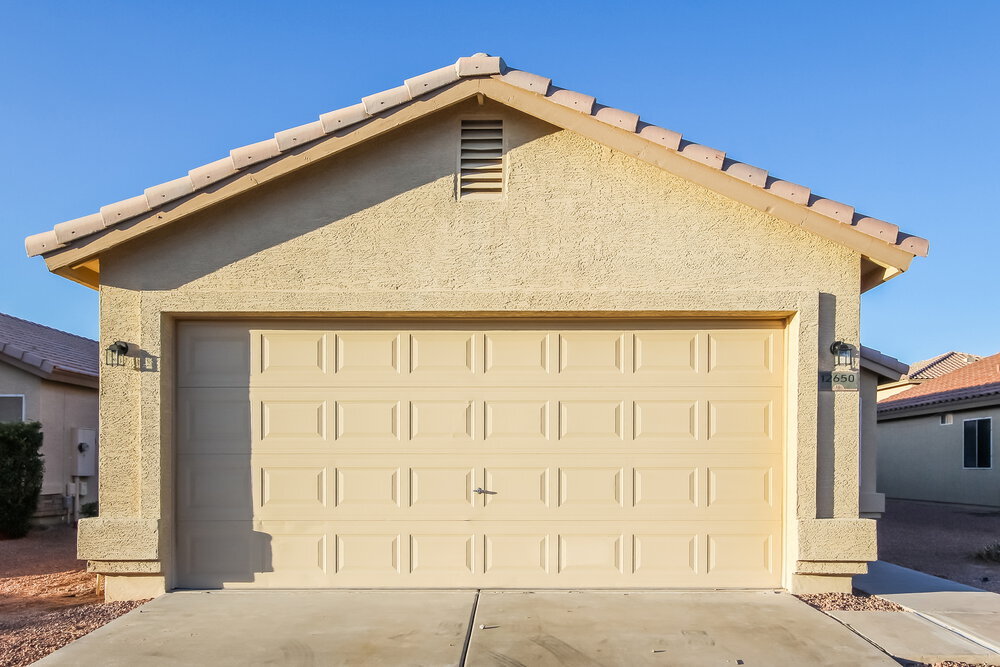 12650 W Paradise Dr in El Mirage, AZ - Building Photo