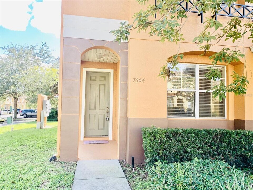 7604 Acklins Rd in Kissimmee, FL - Building Photo