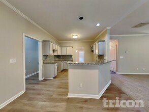 257 Winding Waters Ct in Stone Mountain, GA - Building Photo - Building Photo