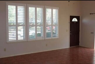 24 Cherrywood Square in Canyon, TX - Foto de edificio - Building Photo