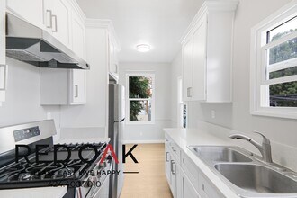 366 Hayworth Ave in Los Angeles, CA - Foto de edificio - Building Photo