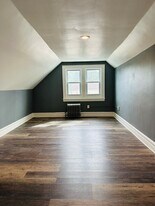 301 E 9th Ave in Roselle, NJ - Building Photo