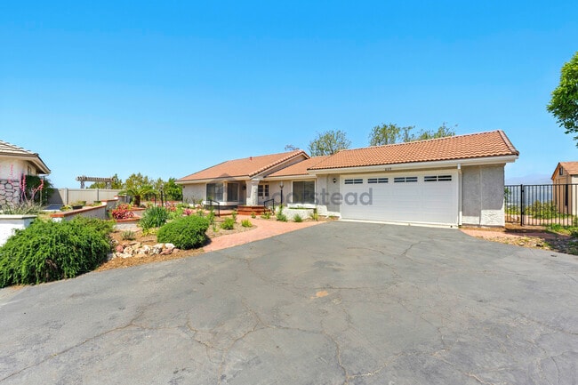 property at 609 Hoover Ct