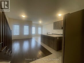 33 Brixham Ln in Brampton, ON - Building Photo - Building Photo