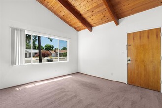 1556 4th St in Livermore, CA - Building Photo - Interior Photo