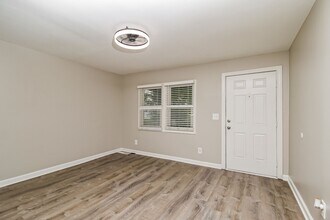 1097 Smith St SW in Atlanta, GA - Building Photo - Building Photo