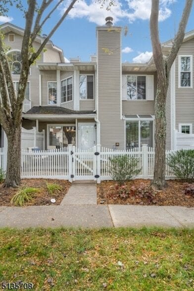 property at 75 Bentley Ct