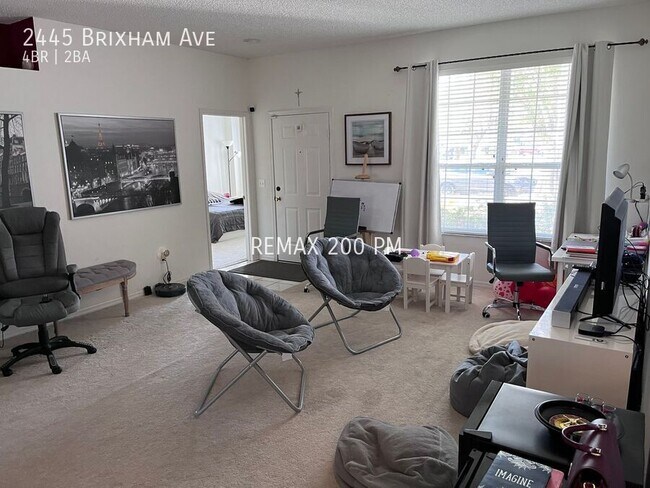 2445 Brixham Ave in Orlando, FL - Building Photo - Building Photo