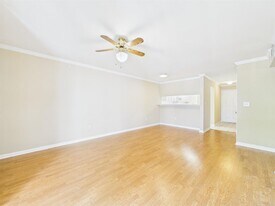 501 W 26th St in Austin, TX - Building Photo