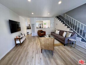 422 Pacific St in Santa Monica, CA - Foto de edificio - Building Photo