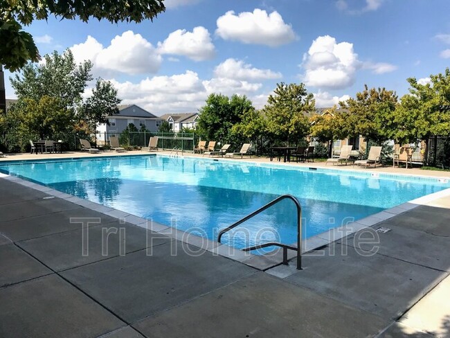 10184 Park Meadows Dr in Lone Tree, CO - Building Photo - Building Photo