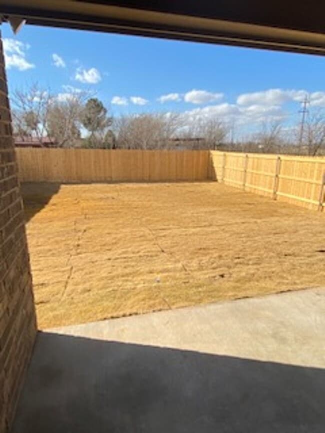 property at 2820 Melissa Ln