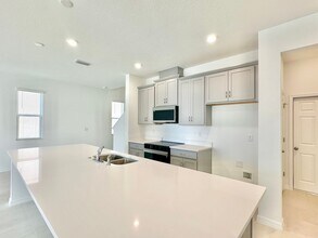 1192 Happy Frst Lp in DeLand, FL - Building Photo - Building Photo