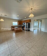 6739 S Placita Segovia in Tucson, AZ - Building Photo - Building Photo