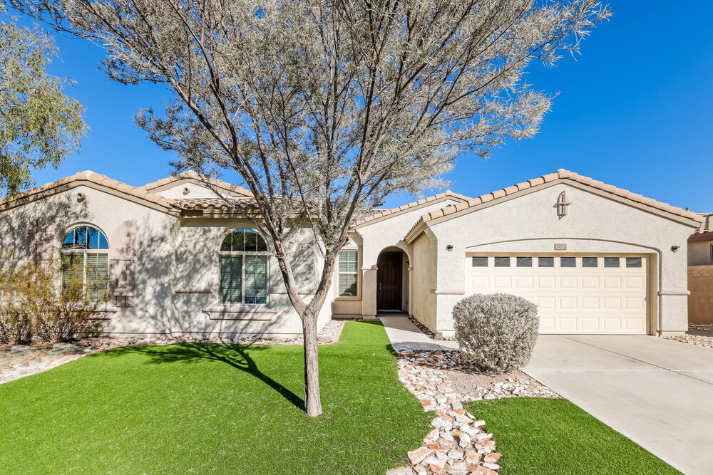 2524 W Hayduk Rd in Phoenix, AZ - Foto de edificio