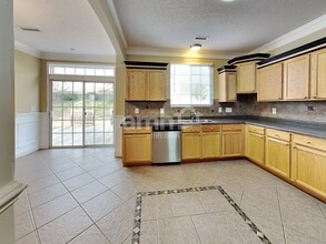 211 Coalyard Dr in Garner, NC - Foto de edificio - Building Photo