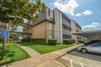 3045 Walnut Bend Ln photo'