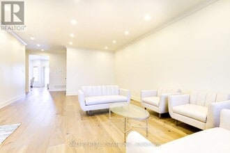 3553 Jorie Crescent in Mississauga, ON - Building Photo - Building Photo