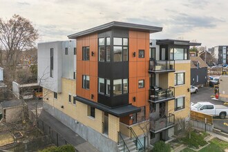 9 Chapleau Av in Ottawa, ON - Building Photo - Building Photo