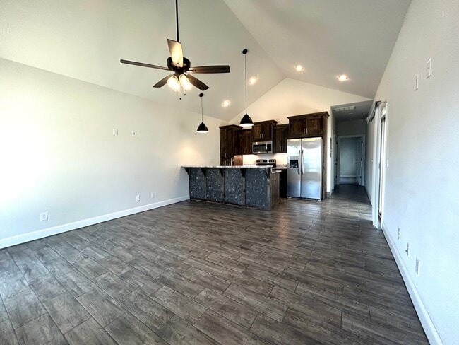 420 N F St in Rogers, AR - Building Photo - Building Photo