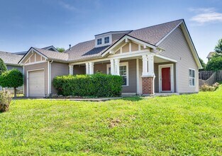 3636 Crossbrooke Dr in Nashville, TN - Building Photo - Building Photo